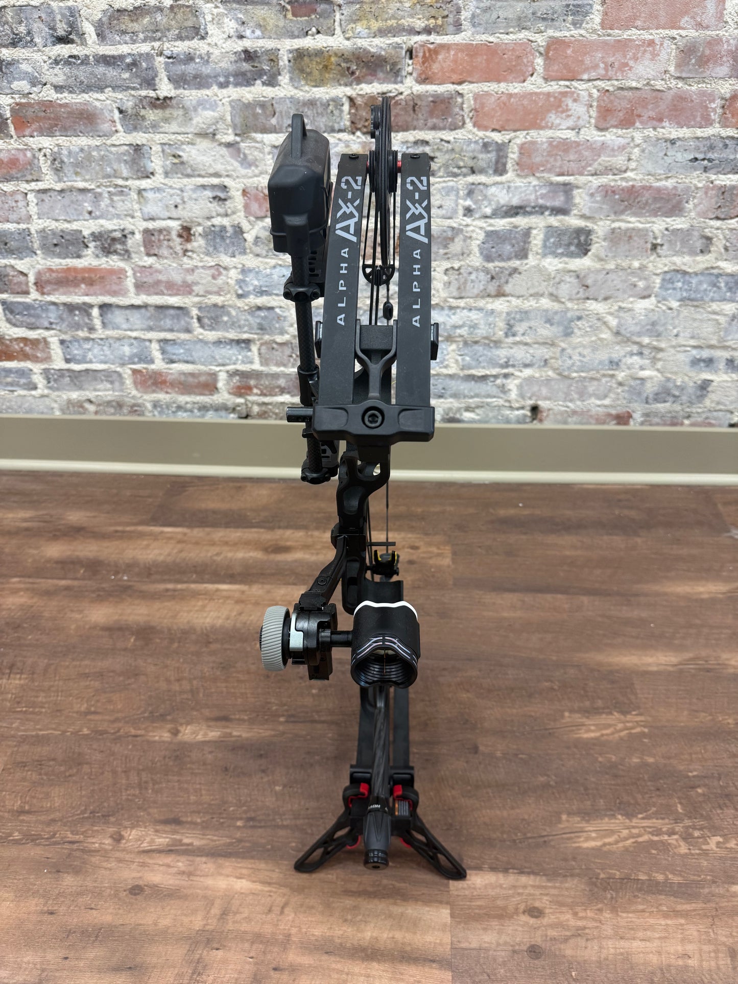 FeatheredTines Package Bow